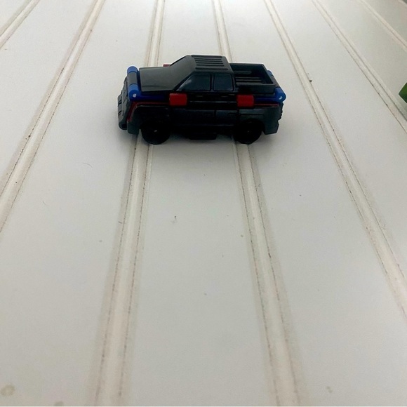 Bundle of (6) Monster Jam (3)Soldier Fortune, (2) Flip Cars (1) Flip Morph Truck - Picture 12 of 14